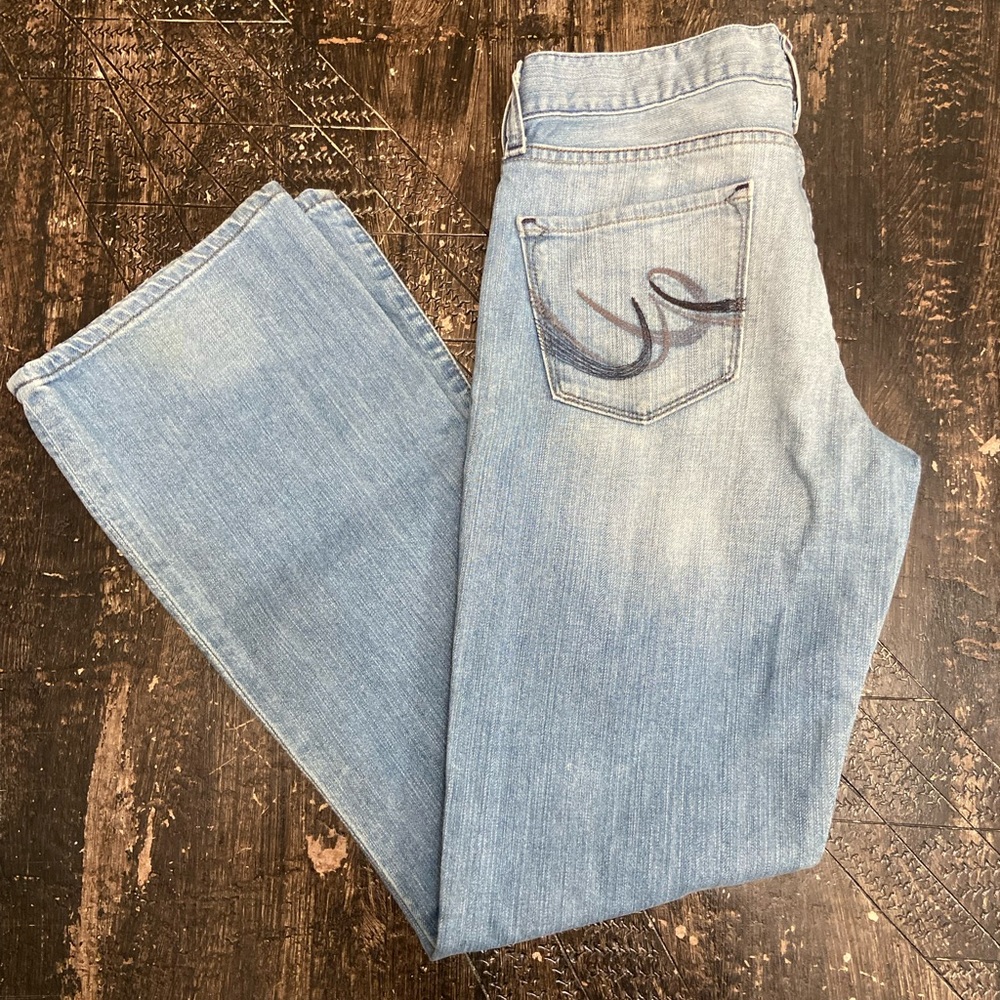 EVA BOOT size 6 boot cut jeans light denim
